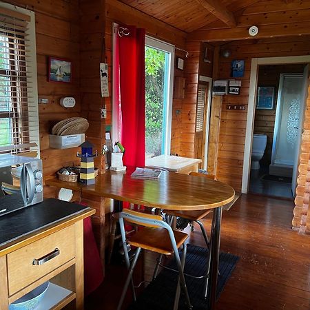 Tudor Lodge With Pool & Bbq Cabin ليسكيرد المظهر الخارجي الصورة